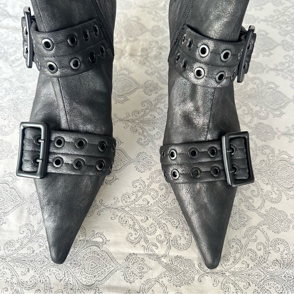 Free People Jeffrey Campbell Deja Vu Buckle Boots Distressed Pointy size 11 - Picture 3 of 12